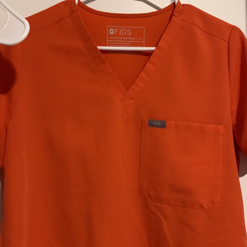 Figs Catarina one pocket in sunset orange